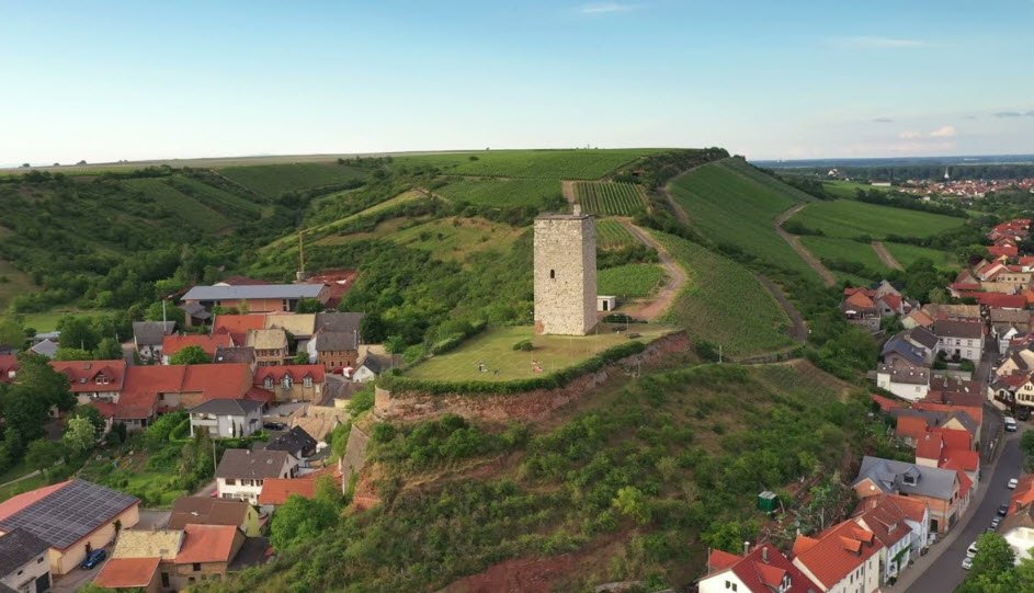 Schloßturm Schwabsburg, Nierstein, Germany, Germany